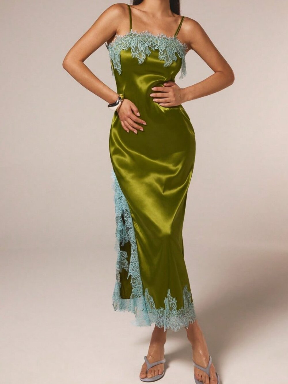 Green Elegant Women's Contrast Lace Spaghetti Strap Cold Shoulder Cami Dress
